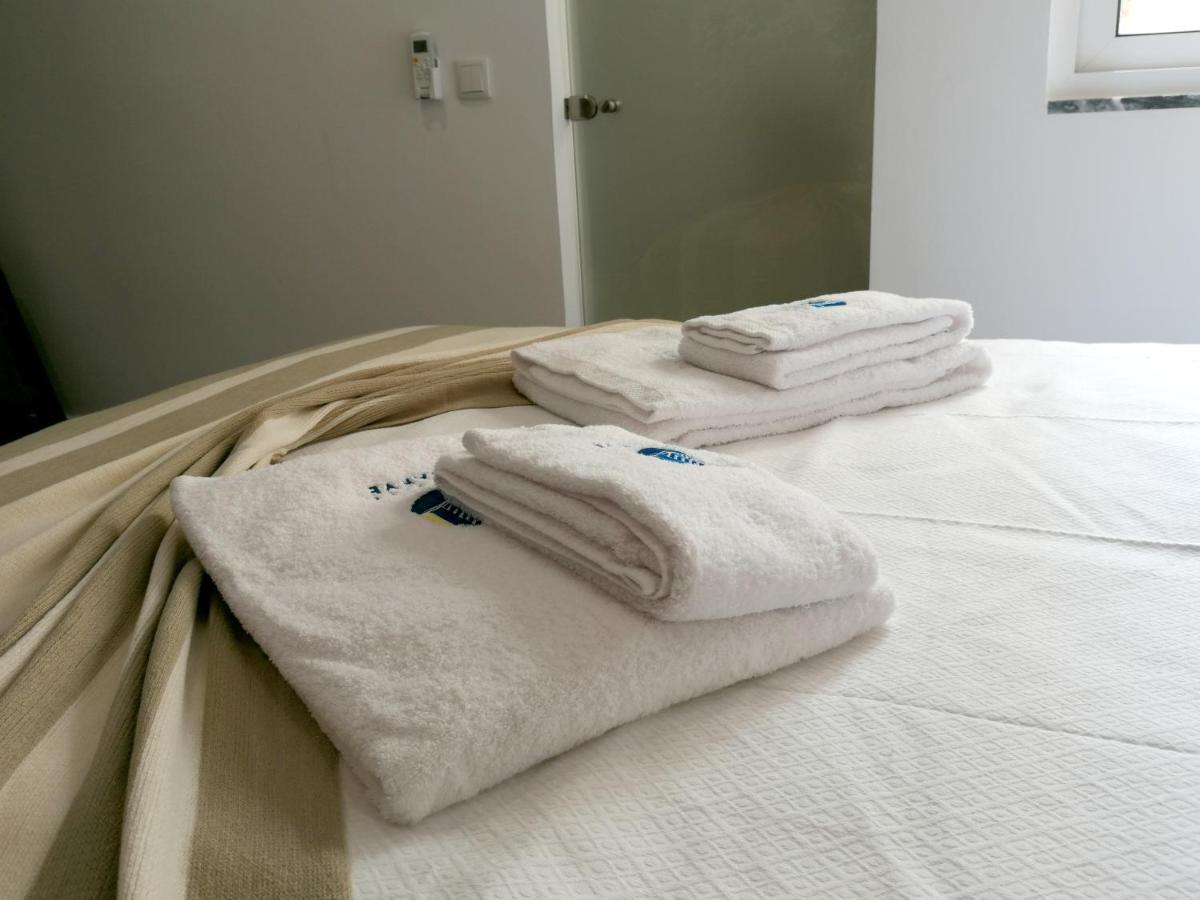 Suites Paradise Algarve กัวเตย์รา ภายนอก รูปภาพ